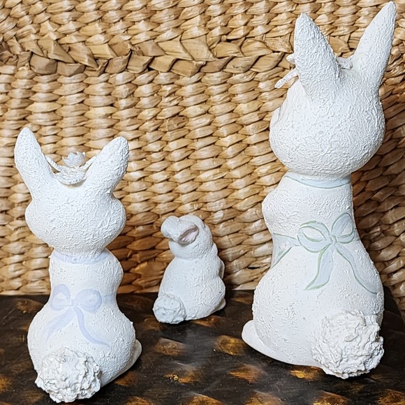 Vintage Set of 3 Hand Painted Ceramic Bunny Rabbit Family Figurines - Easter - Picture 8 of 10